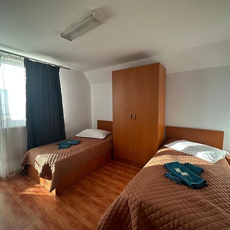 Casa Rustic Cazare Piteşti Kültér fotó